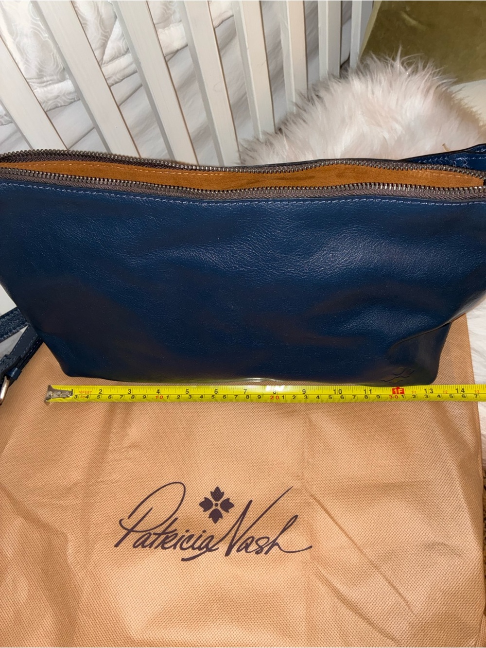 Like New Patricia Nash Classic Navy Leather Cross body Bag - Picture 7 of 16